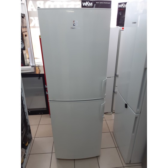 Холодильник Electrolux EN3201AOW (Швеция)