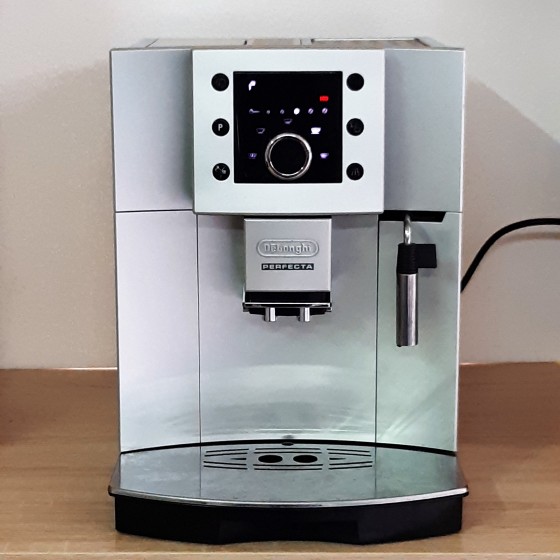 Кофемашина Delonghi Esam 5400 Perfecta
