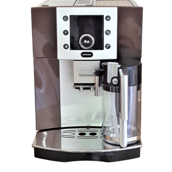 Кофемашина DELONGHI ESAM 5500. BW