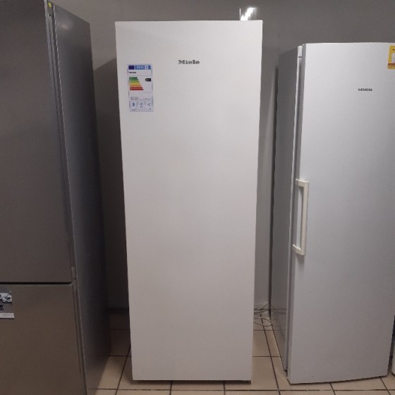 Морозильная камера Miele FN 29273 Морозильная камера Miele FN 29273