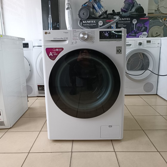 Стиральная машина LG F4WV409S1