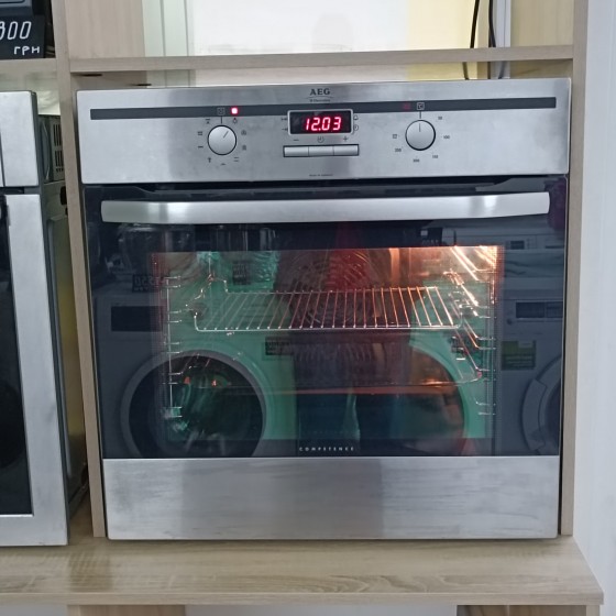 Духовой шкаф электрический AEG B33512-5-M