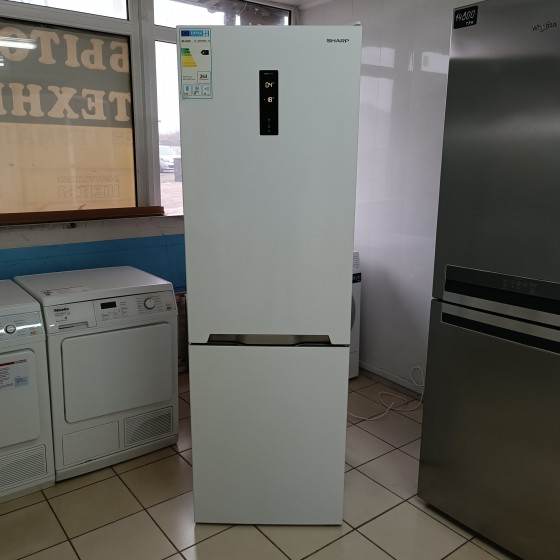 Холодильник Sharp SJ-BA31IEXW2