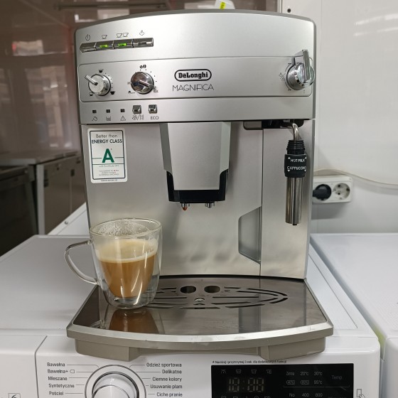 Кофемашина DELONGHI Magnifica ESAM03.105.S