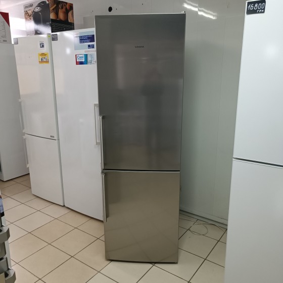 Холодильник Siemens KG36EAI40