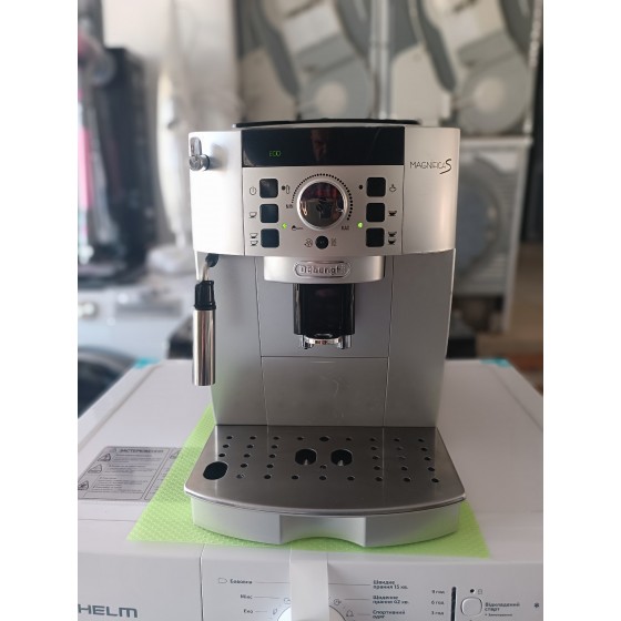 Кофемашина Delonghi ECAM 22.110.SB