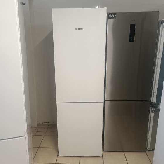 Холодильник BOSCH KGN36VW45