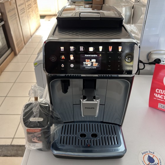Кофемашина Philips LatteGo 5500 Series 